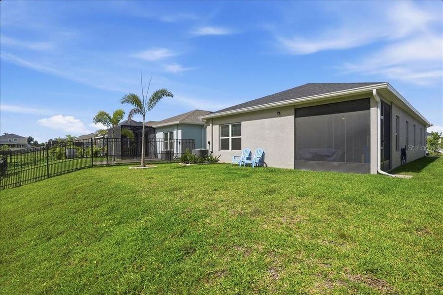 Exterior details and patio area of a home in , Parrish (Image 27).
