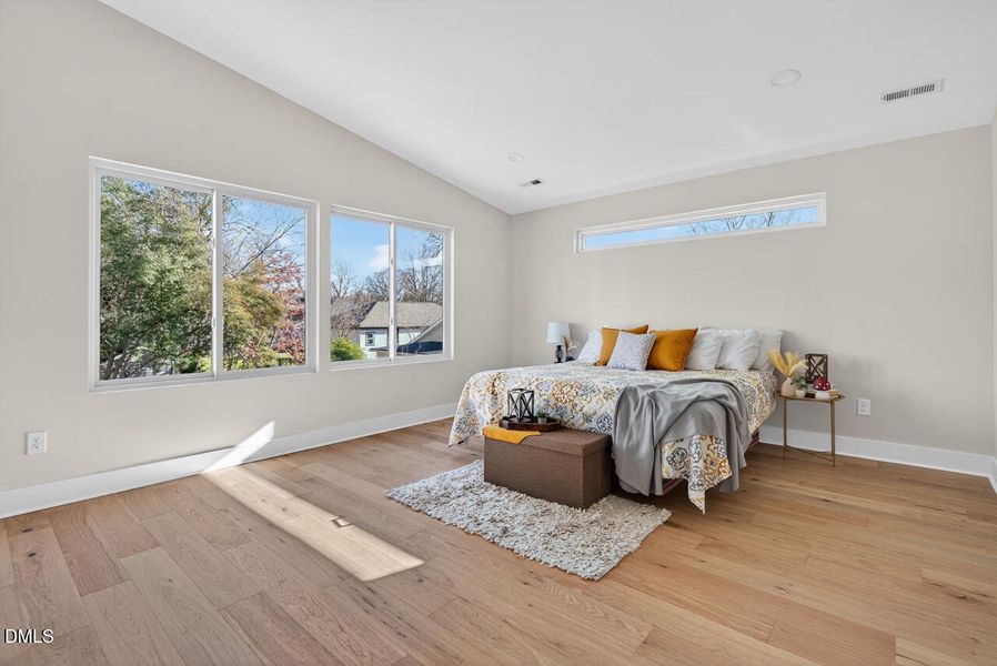 Master Bedroom Master Bedroom