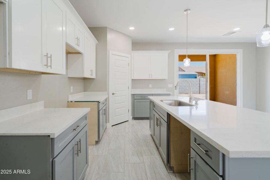 9820Sunbird-18 9820Sunbird-18