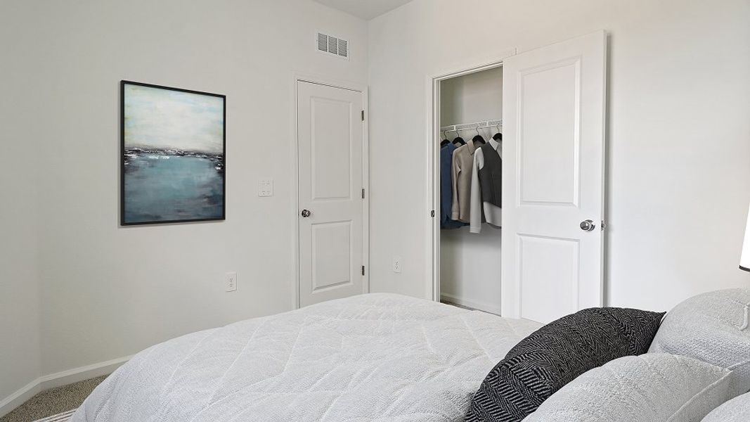 1628 Bright Bed2 2of2 F2 7 28 25