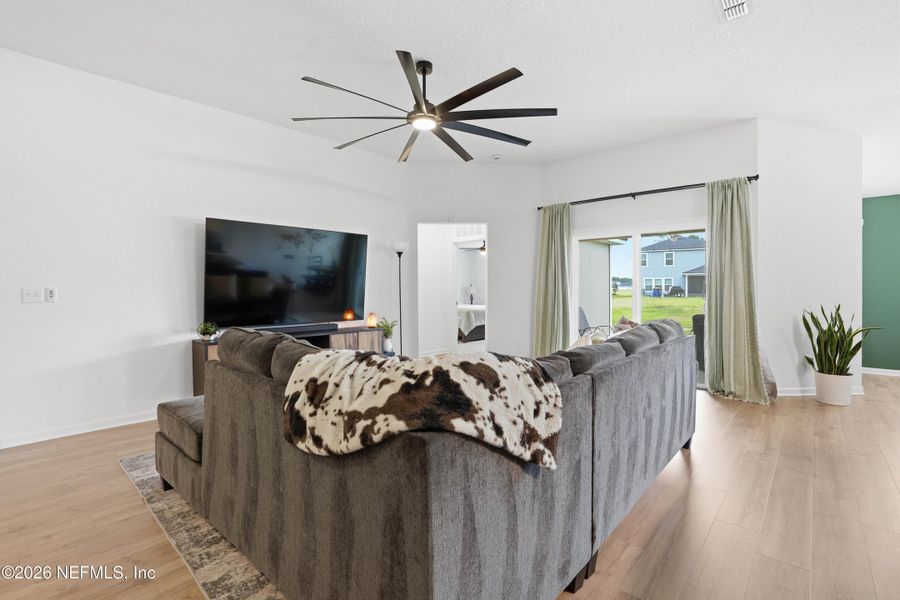 Furnished interior view inside a new home in , Jacksonville (Image 19).