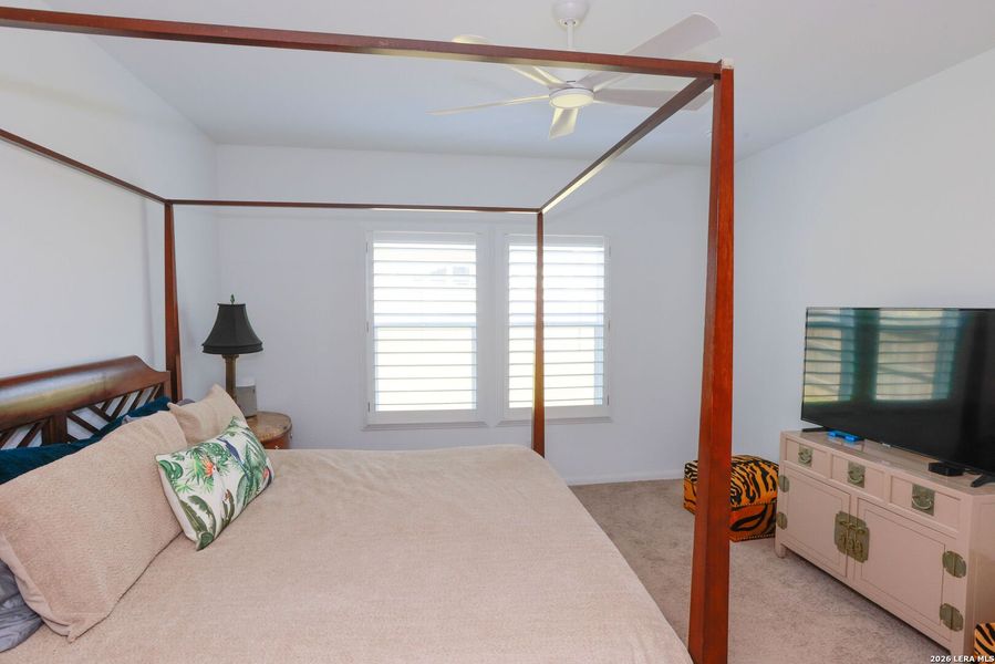 Furnished interior view inside a new home in Hidden Trails, Bulverde (Image 32).