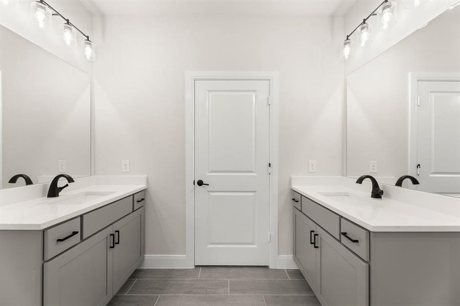 10. 1023 Abigail - Bath (3)