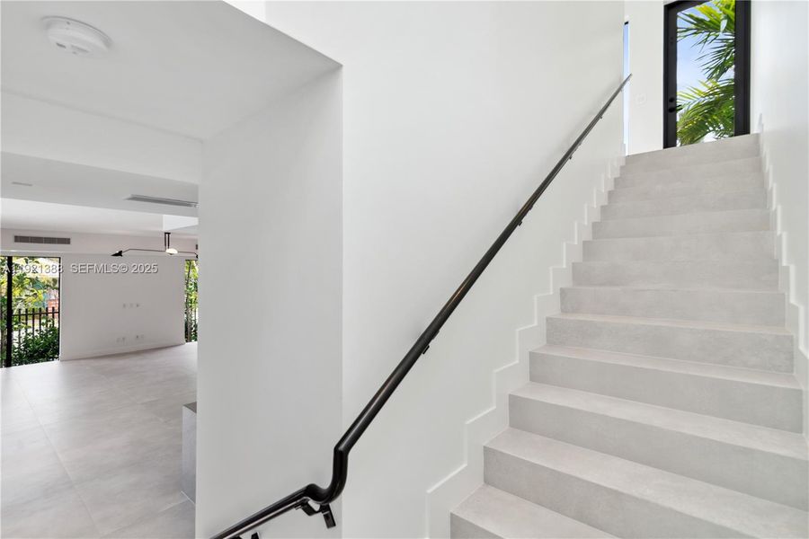 Image 31 of a home in .