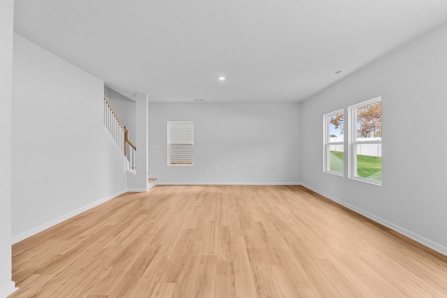 Spacious, unfurnished interior of a new home in Hanes Lake, Winston-Salem (Image 16).