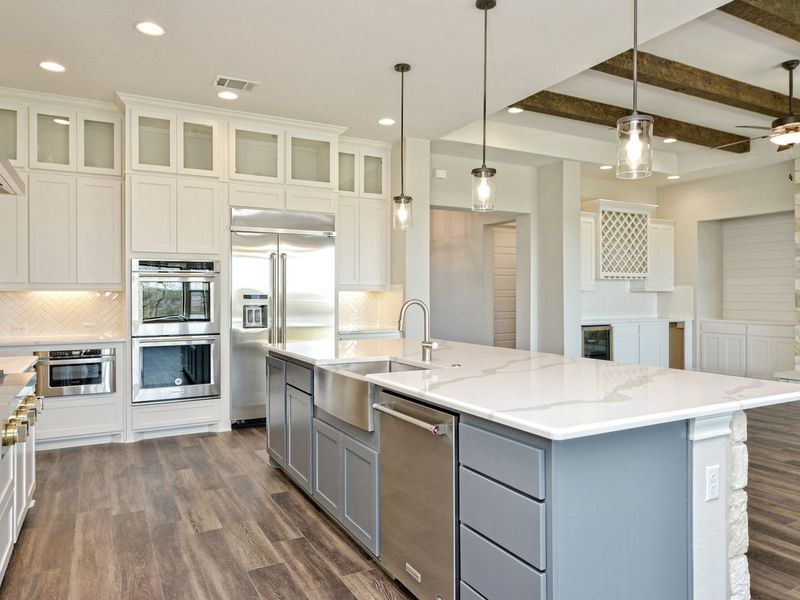 Representative furnished interior of a home built from the Catalina by Giddens Homes in Clearwater Ranch, Liberty Hill (Image 106).