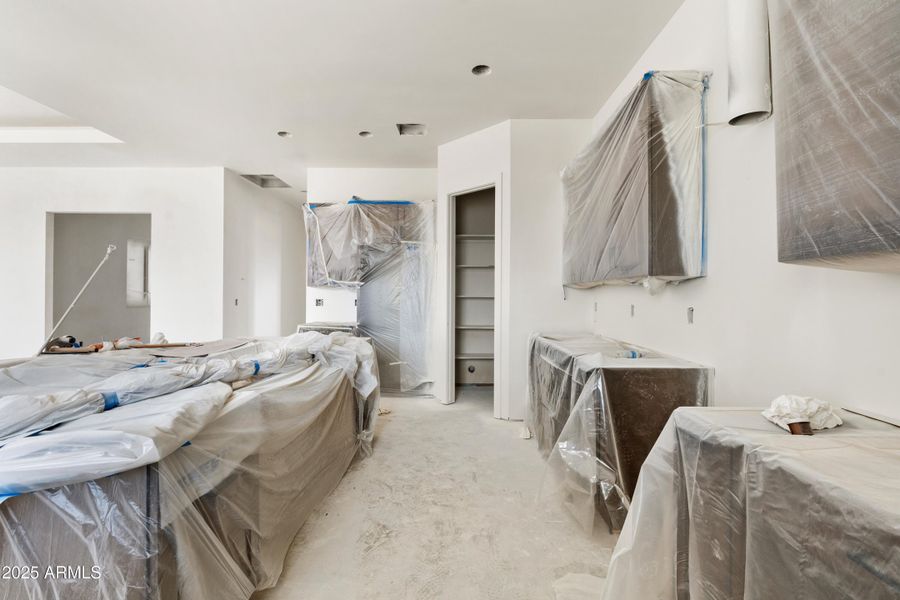 Kitchen 2 (1) Kitchen 2 (1)