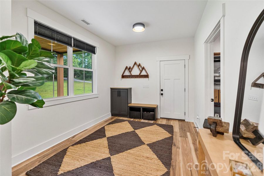 Image 47 of a home in .