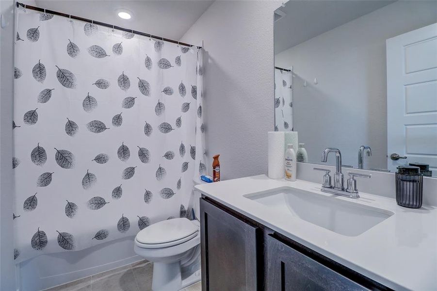 Furnished interior view inside a new home in , McKinney (Image 28). Furnished interior view inside a new home in , McKinney (Image 28).