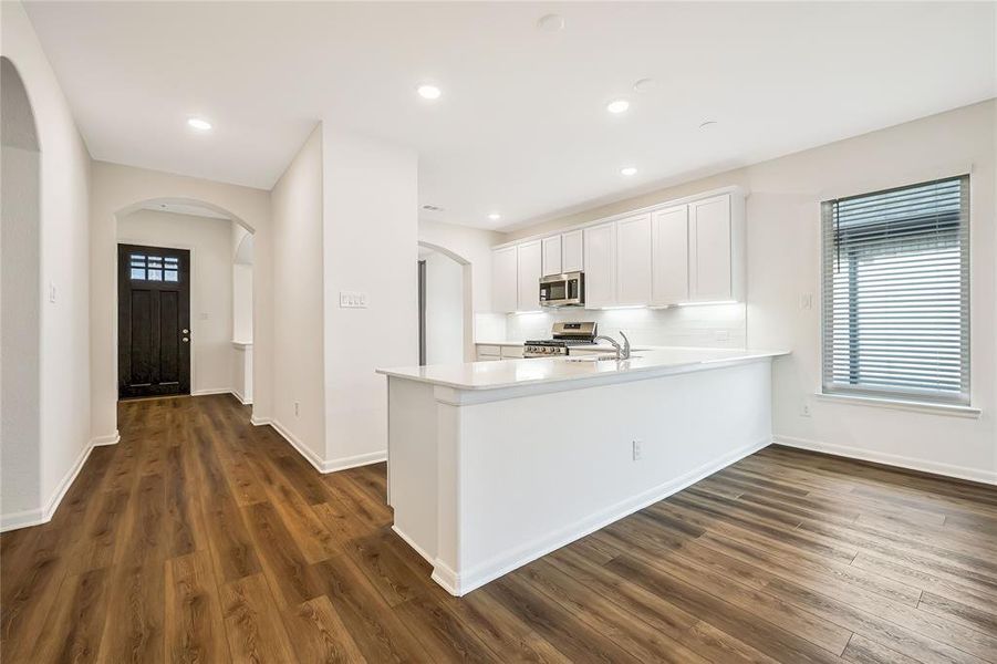 Furnished interior view inside a new home in La Terra, Celina (Image 5).