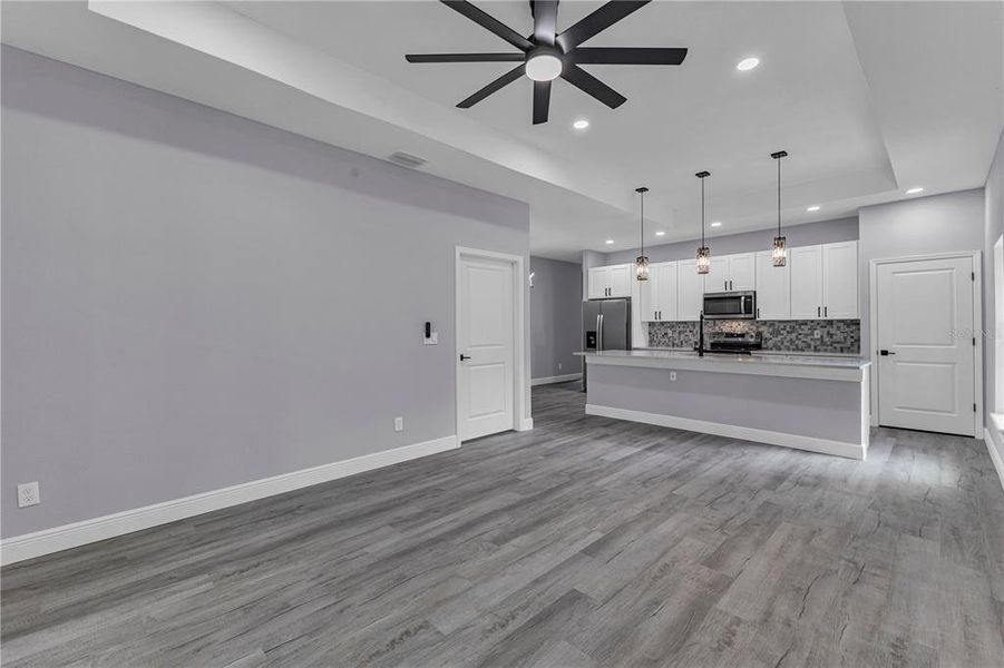 Spacious, unfurnished interior of a new home in , Daytona Beach (Image 15).