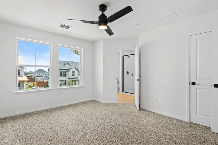 Spacious, unfurnished interior of a new home in Avery Centre, Round Rock (Image 33). Spacious, unfurnished interior of a new home in Avery Centre, Round Rock (Image 33).