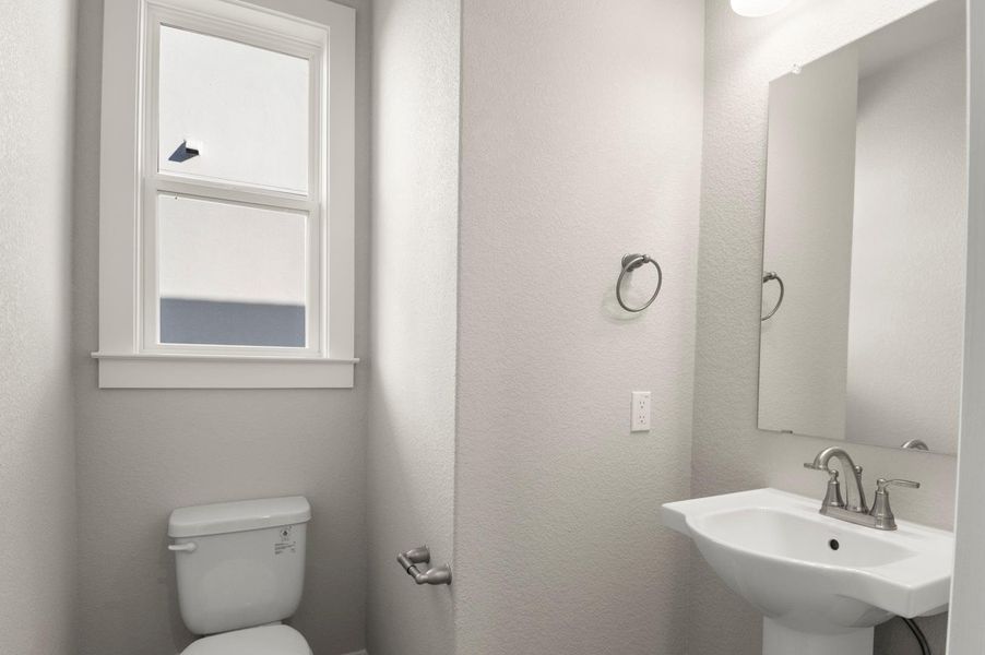 Furnished interior view inside a new home in Clear Creek, Round Rock (Image 10).