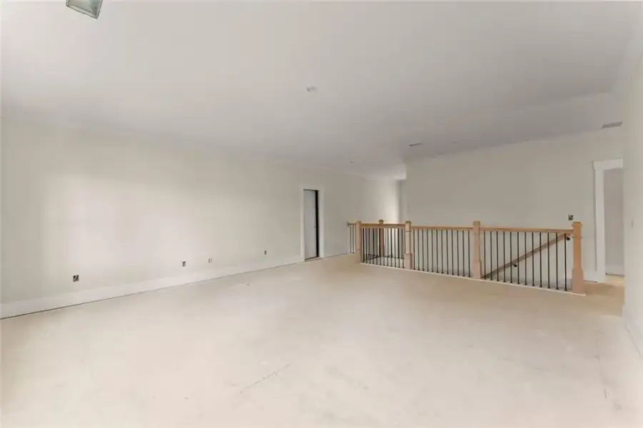Spacious, unfurnished interior of a new home in , Dawsonville (Image 13).