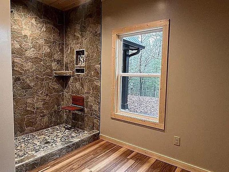 Image 16 of a home in .