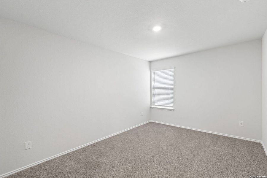 Spacious, unfurnished interior of a new home in Copper Canyon, Bulverde (Image 24).