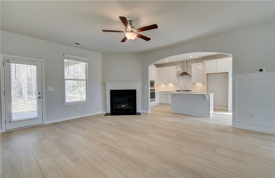 Spacious, unfurnished interior of a new home in Copperfield, Locust Grove (Image 21).