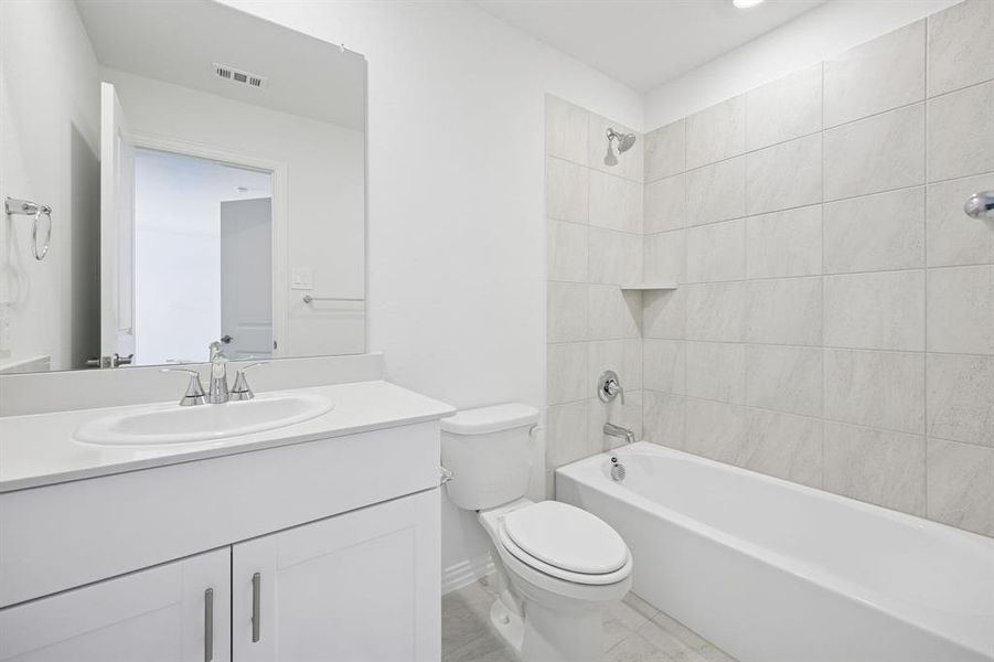 Photo is not of the actual home, but is an inspirational photo of builder’s model home and may depict options, furnishings, and/or decorator features that are not included. Photo is not of the actual home, but is an inspirational photo of builder’s model home and may depict options, furnishings, and/or decorator features that are not included.