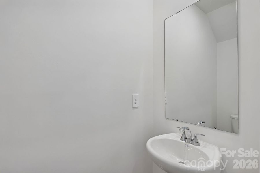 Photo is not of the actual home, but is an inspirational photo of builder’s model home and may depict options, furnishings, and/or decorator features that are not included Photo is not of the actual home, but is an inspirational photo of builder’s model home and may depict options, furnishings, and/or decorator features that are not included