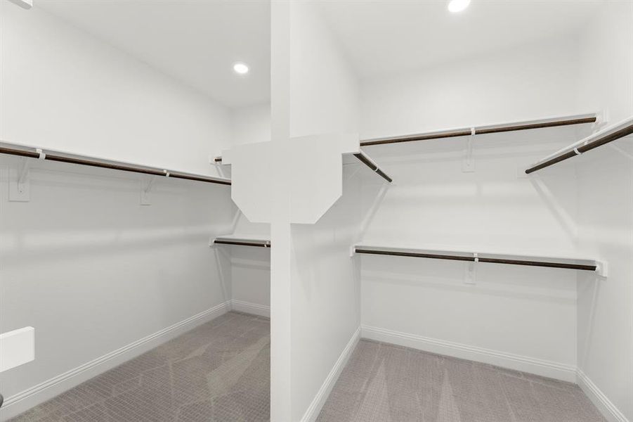 24. 532 Birthright - Closet