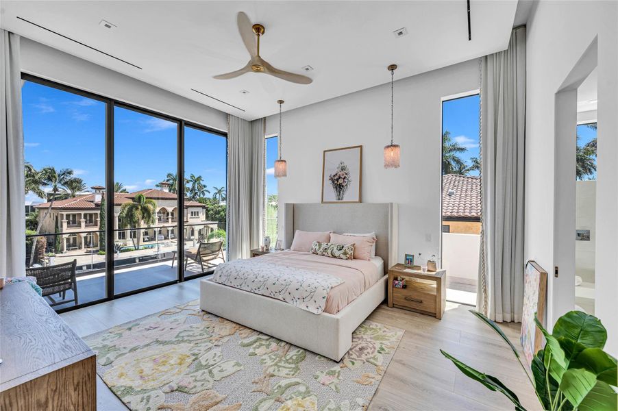 Furnished interior view inside a new home in , Fort Lauderdale (Image 57). Furnished interior view inside a new home in , Fort Lauderdale (Image 57).