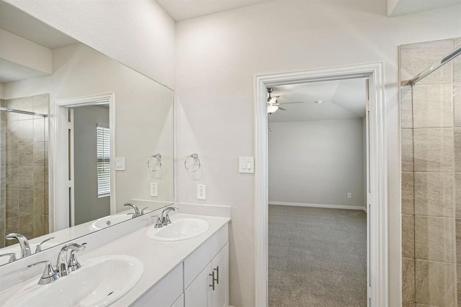 Photo is not of the actual home, but is an inspirational photo of builder’s model home and may depict options, furnishings, and/or decorator features that are not included. Photo is not of the actual home, but is an inspirational photo of builder’s model home and may depict options, furnishings, and/or decorator features that are not included.