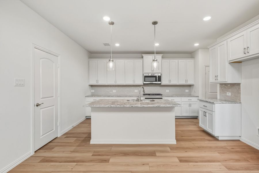 Furnished interior view inside a new home in Edgewater, Fate (Image 6).