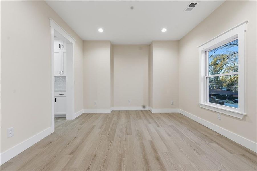 Spacious, unfurnished interior of a new home in , Conyers (Image 22).