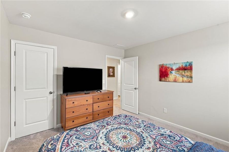Furnished interior view inside a new home in Heritage Point, Hampton (Image 17).