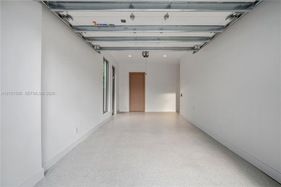 Spacious, unfurnished interior of a new home in , Miami (Image 20).