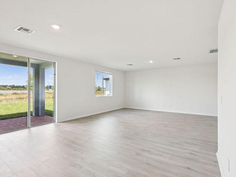 Spacious, unfurnished interior of a new home in Wynnstone - Signature Series, Davenport (Image 8). Spacious, unfurnished interior of a new home in Wynnstone - Signature Series, Davenport (Image 8).