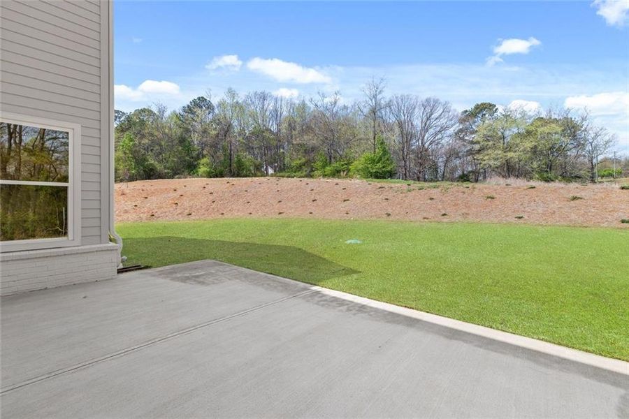 Exterior details and patio area of a home in , Gainesville (Image 35).