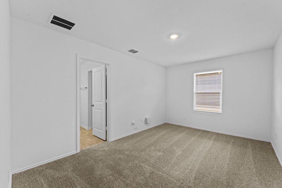 Spacious, unfurnished interior of a new home in Wayside, Uhland (Image 17). Spacious, unfurnished interior of a new home in Wayside, Uhland (Image 17).