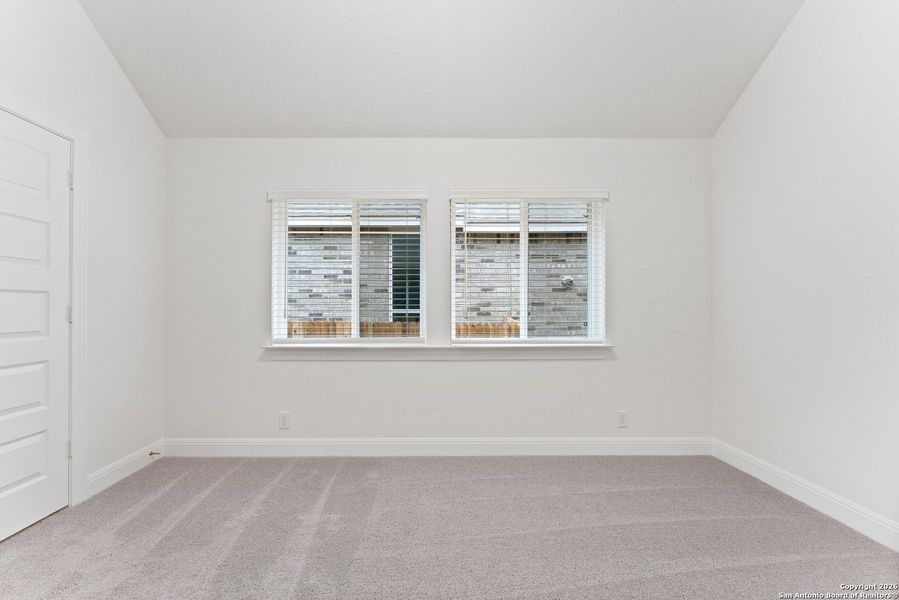 Spacious, unfurnished interior of a new home in Davis Ranch 50', San Antonio (Image 31).