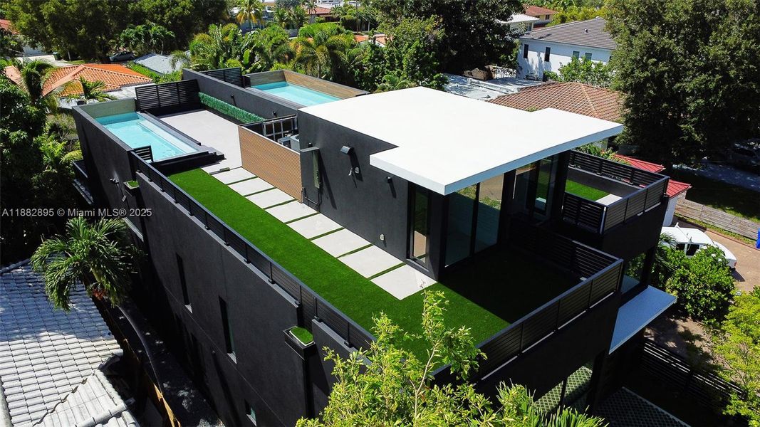 Image 73 of a home in .