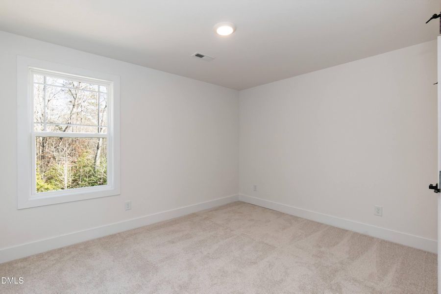 Bedroom 05