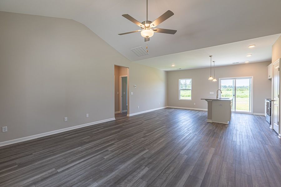Representative unfurnished interior of a home built from the Dillon II by Great Southern Homes in Shady Grove, Conway (Image 36).