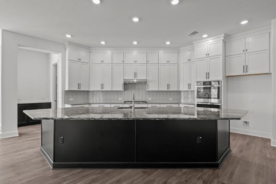 REPRESENTATIVE PHOTO: Another example photo of this beautiful Kitchen! REPRESENTATIVE PHOTO: Another example photo of this beautiful Kitchen!