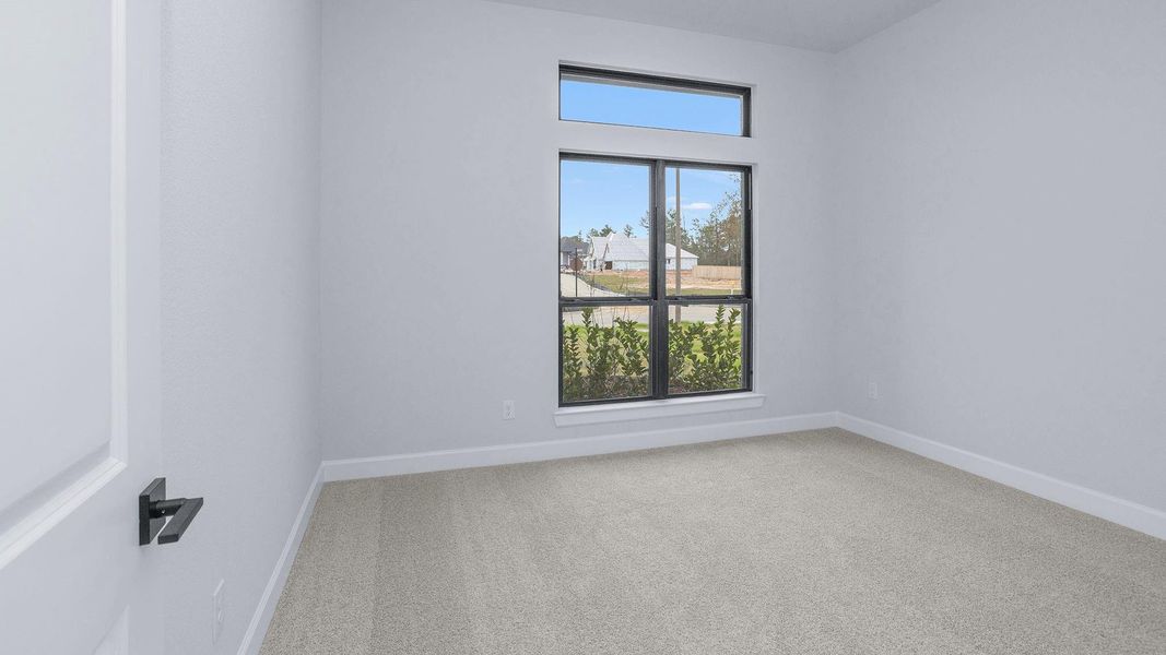 Spacious, unfurnished interior of a new home in Kresston 65', Magnolia (Image 9).