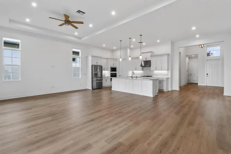 9694StGermainDr(16) 9694StGermainDr(16)