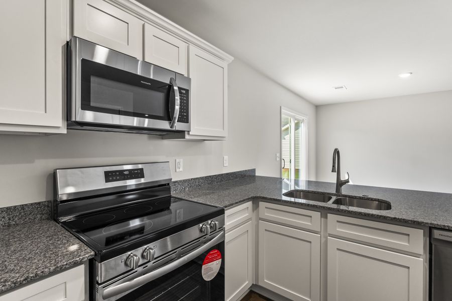 Furnished interior view inside a new home in Willow Lake, Blythewood (Image 4). Furnished interior view inside a new home in Willow Lake, Blythewood (Image 4).