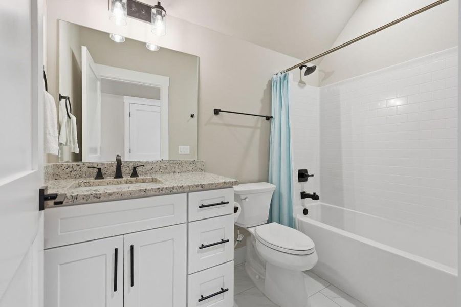 Furnished interior view inside a new home in , Jefferson (Image 28).