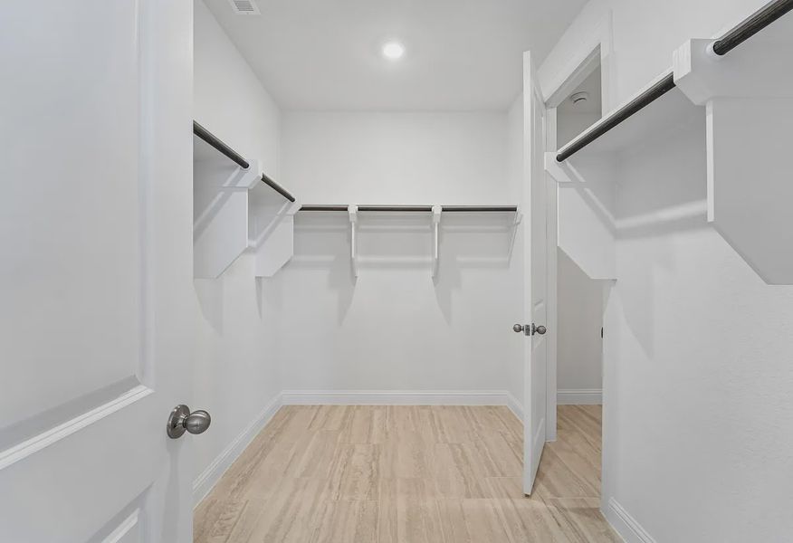 Homesite 2404 Closet - 10 of 19