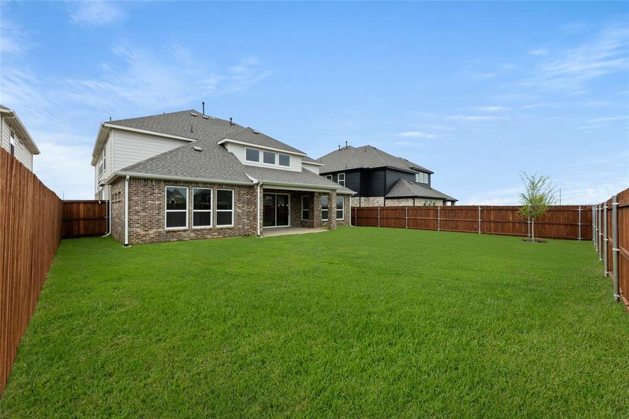 3730 Milwaulkee- Back-2 3730 Milwaulkee- Back-2