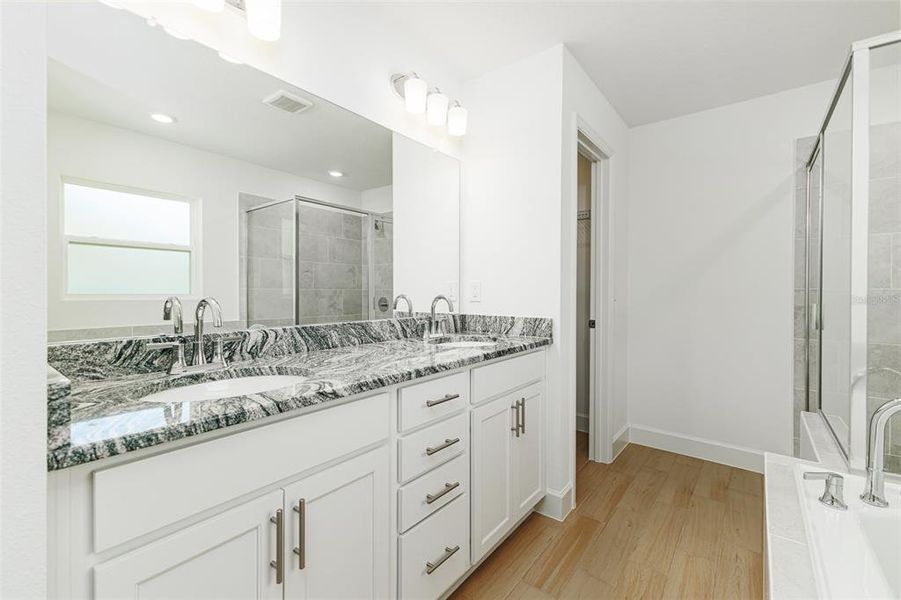 Furnished interior view inside a new home in , Winter Haven (Image 8).