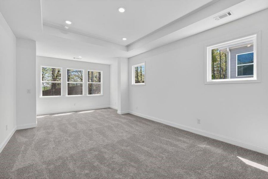 Spacious, unfurnished interior of a new home in Bailey Fence, Dacula (Image 29).