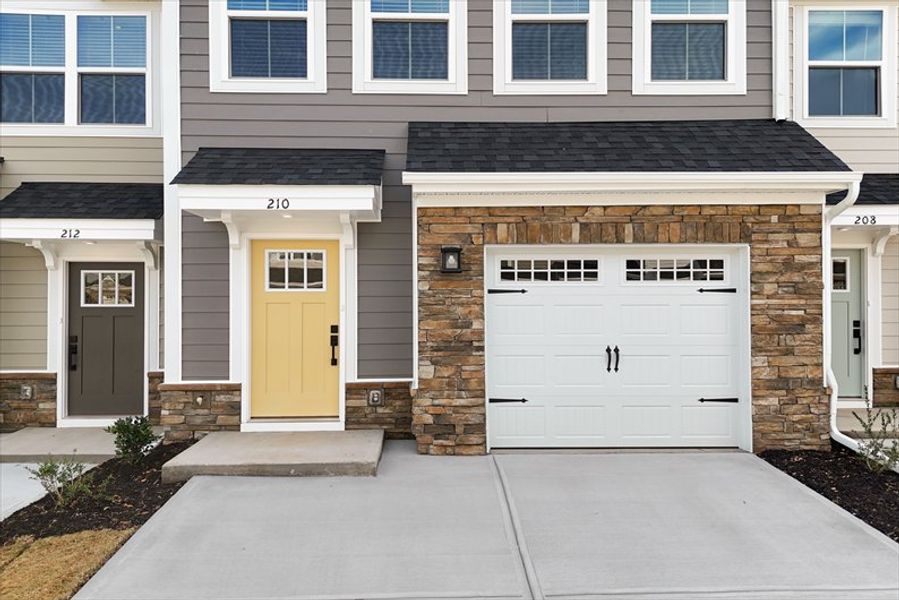 Exterior details and patio area of a home in Layton Hall, Mauldin (Image 2).