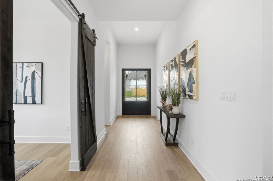 Furnished interior view inside a new home in Kinder Ranch - 70', San Antonio (Image 31).