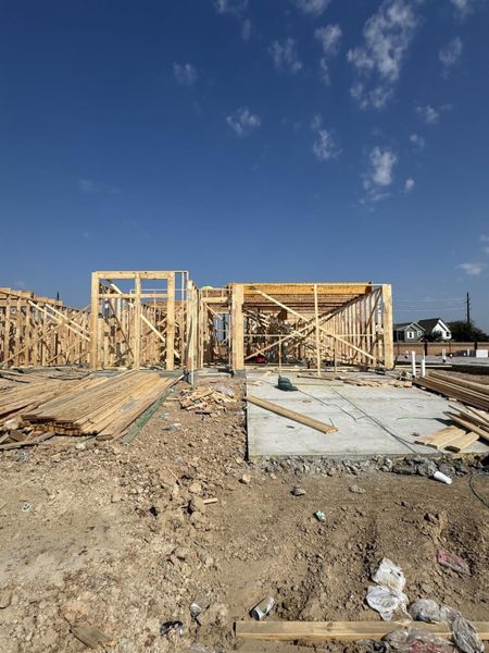 Every foundation at DWH is engineered and it’s inspected three times! We do not do “batch” testing. Rest easy knowing your foundation comes with a 10 year warranty. Every foundation at DWH is engineered and it’s inspected three times! We do not do “batch” testing. Rest easy knowing your foundation comes with a 10 year warranty.