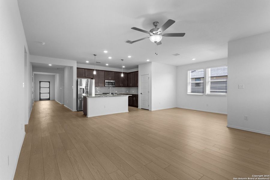 Spacious, unfurnished interior of a new home in Horizon Pointe, Converse (Image 102).